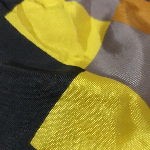 Vintage Vera Neumann Scarf-21x21-Black/Yellow/Mustard-EUC - Picture 4 of 10